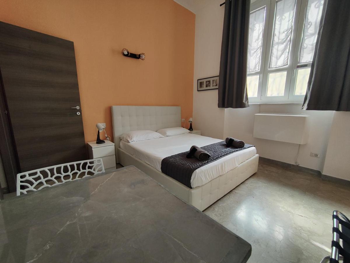 Metro Young Hostal