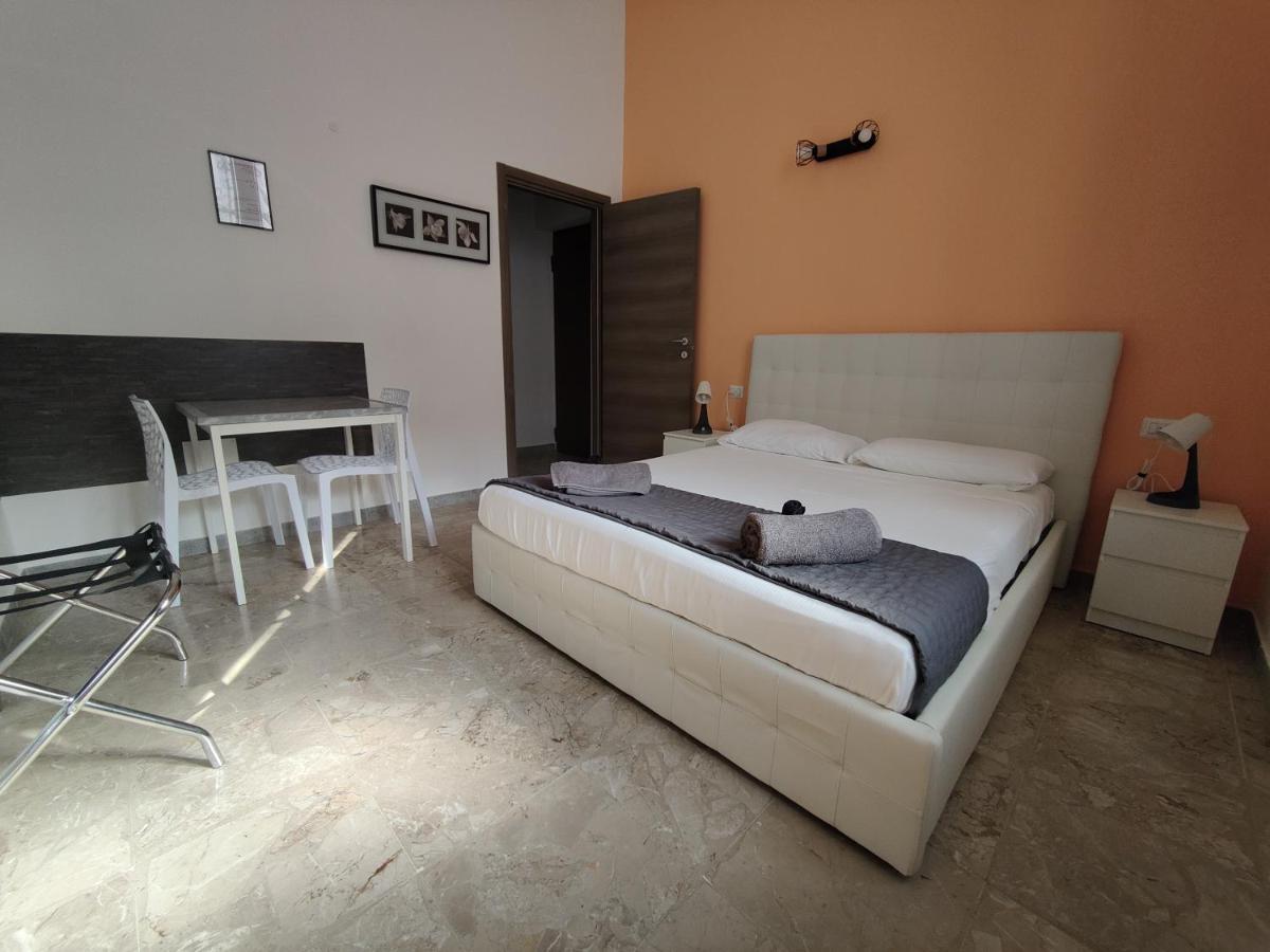 Hostal Metro Young Turín